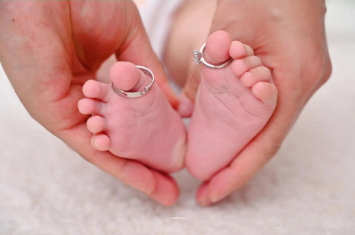 宝应县宝宝睡觉头上都是汗